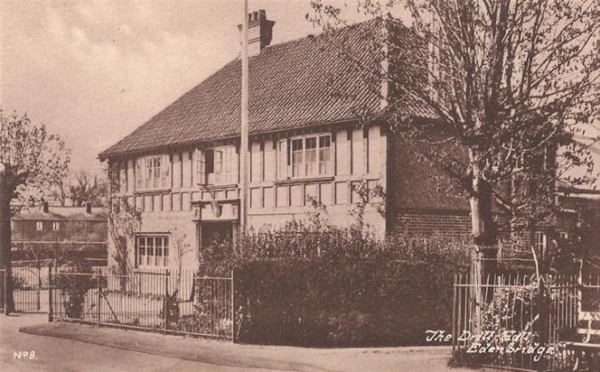 Edenbridge Drill Hall - Click to go to next postcard - Elgin